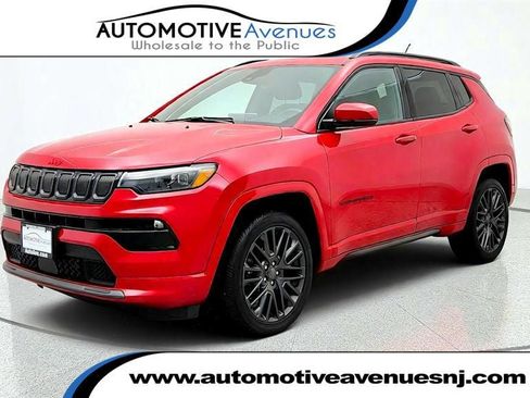 Used 2022 Jeep Compass Limited w/ (RED) Package AWD/4WD image 1