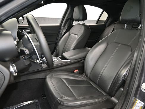 Used 2023 Alfa Romeo Giulia Sprint image 10