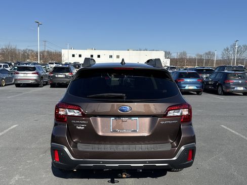 Used 2019 Subaru Outback 2.5i Limited w/ Popular Package #2 image 7