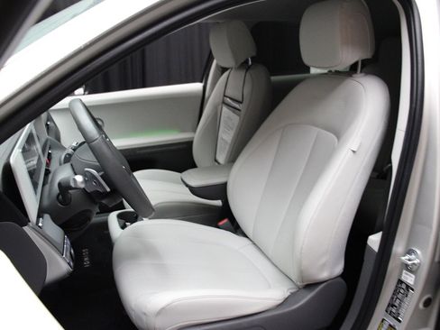 Used 2023 Hyundai Ioniq 5 SEL image 45