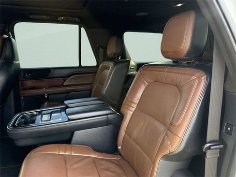 Certified 2023 Lincoln Navigator L Reserve image 29