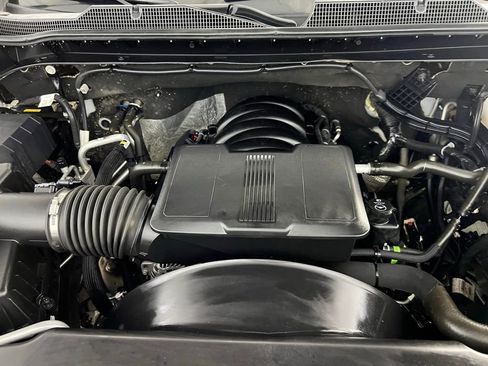 Used 2024 Chevrolet Silverado 3500 LT image 31