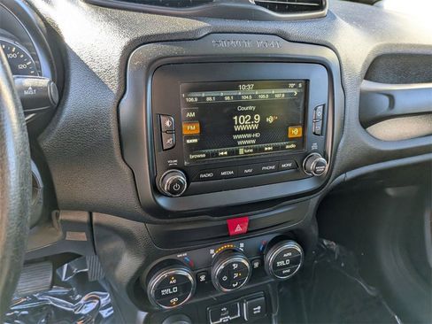 Used 2016 Jeep Renegade Trailhawk image 19