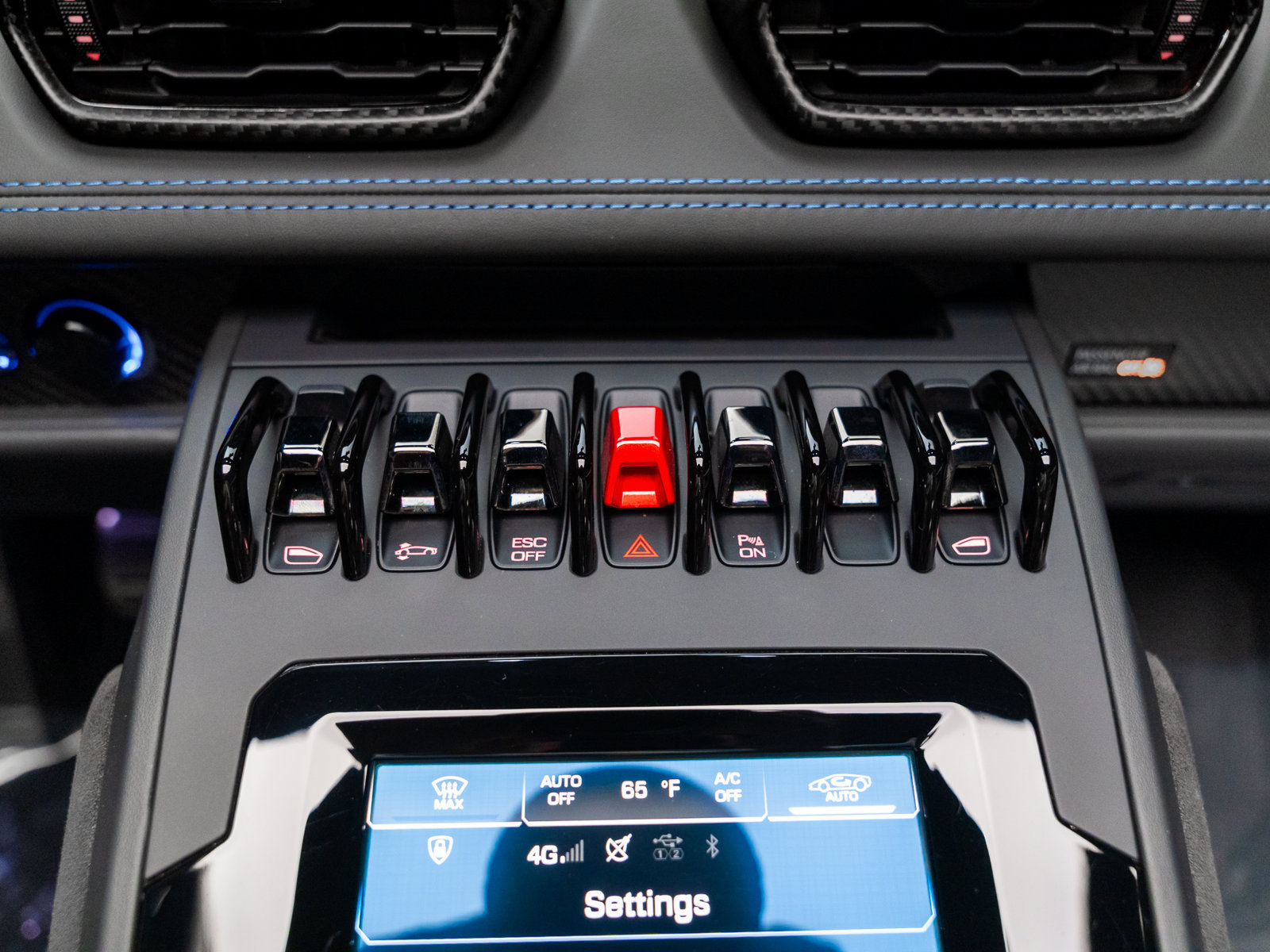 Used 2024 Lamborghini Huracan EVO AWD/4WD image 73