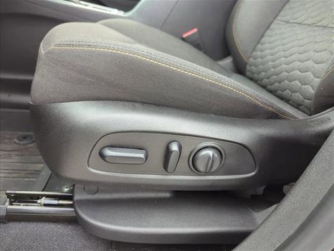 Used 2020 Chevrolet Equinox LT image 13