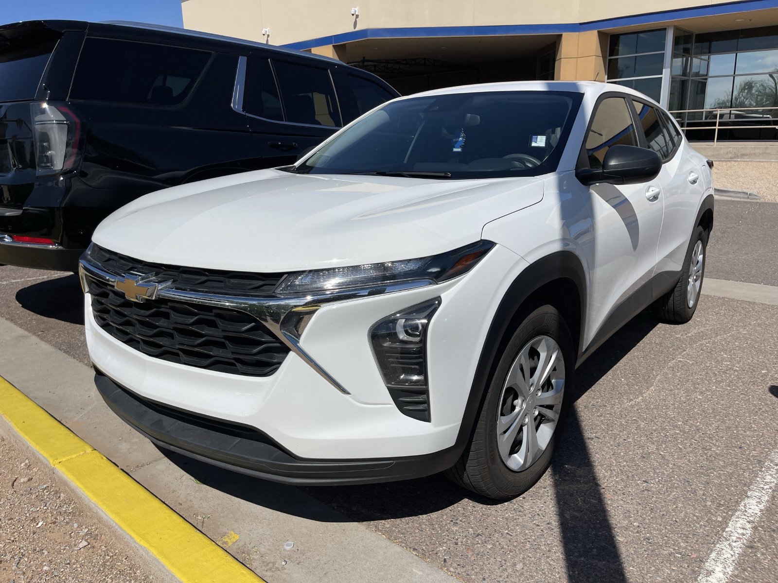 Certified 2024 Chevrolet Trax LS FWD image 2