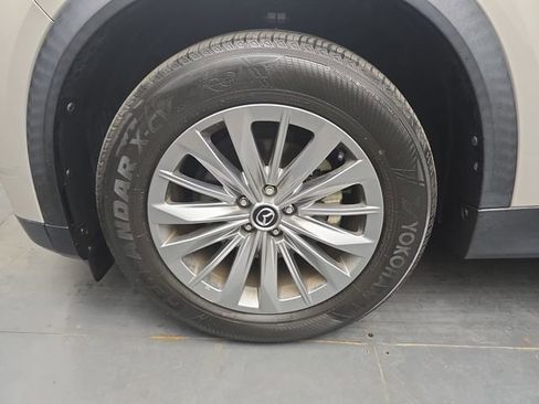 Used 2024 MAZDA CX-90 3.3 Turbo w/ Preferred Plus AWD/4WD image 16