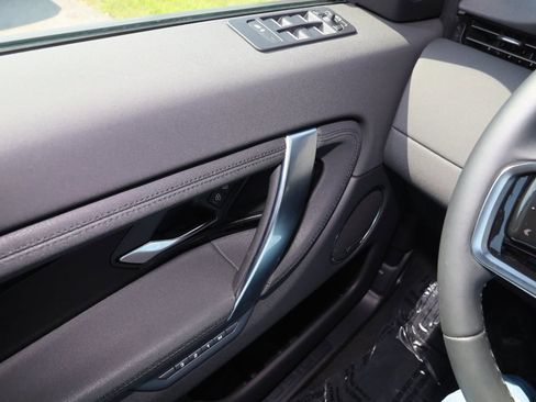 Used 2024 Land Rover Discovery Sport S image 37