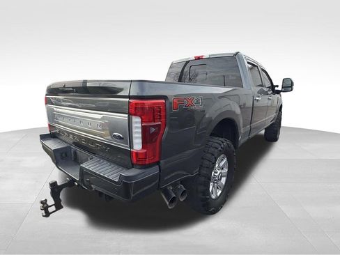 Used 2017 Ford F250 Platinum w/ Platinum Ultimate Package image 2