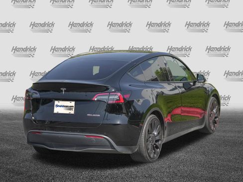 Used 2022 Tesla Model Y Performance AWD/4WD image 8
