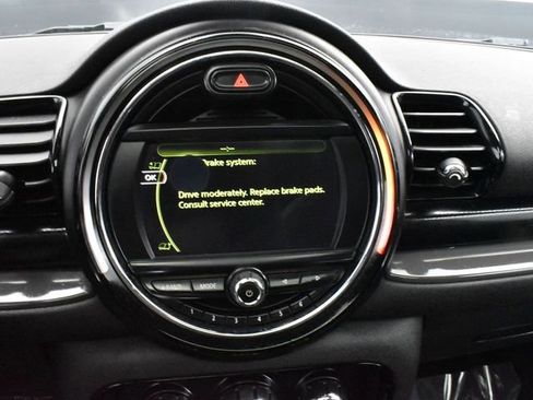 Used 2017 MINI Cooper Clubman ALL4 w/ Premium Package AWD/4WD image 8