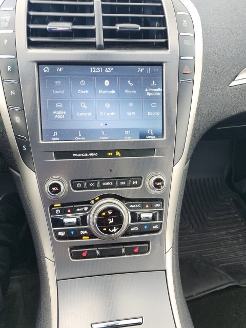Used 2020 Lincoln MKZ FWD image 14