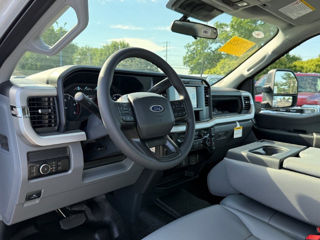 New 2026 Ford F350 XL w/ XL Chrome Package AWD/4WD image 10