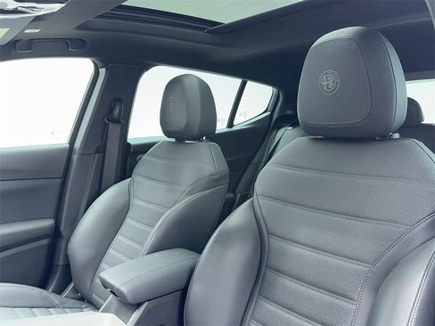 Used 2024 Alfa Romeo Tonale Ti w/ Active Assist Package image 37