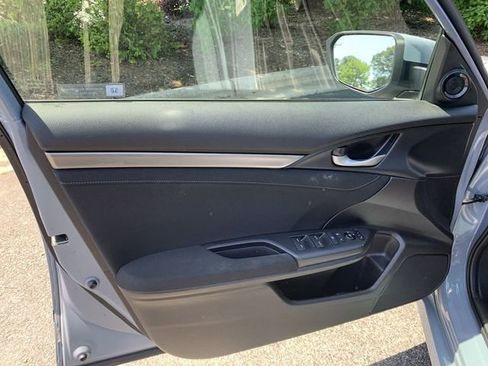 Used 2018 Honda Civic EX image 17