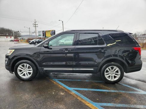 Used 2019 Ford Explorer XLT w/ Equipment Group 201A image 3