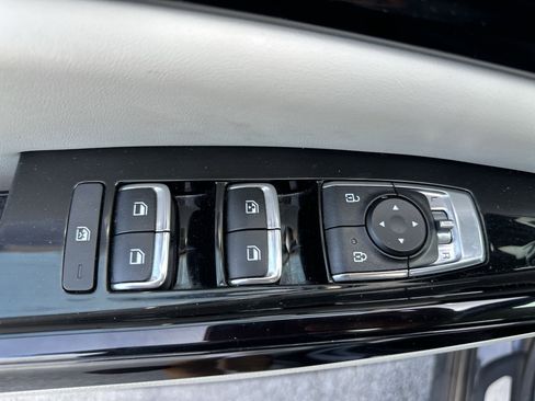 Certified 2024 Kia Carnival EX FWD image 15