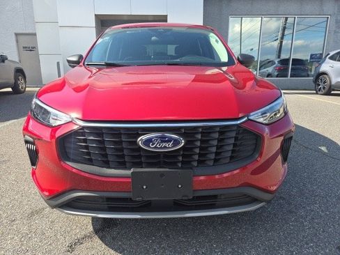 Used 2023 Ford Escape Active image 2