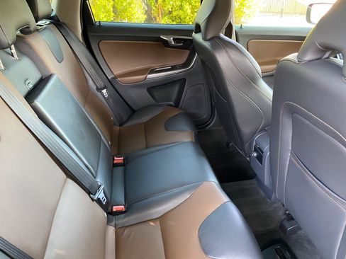 Used 2017 Volvo XC60 T5 Dynamic w/ Preferred Option Package FWD image 67