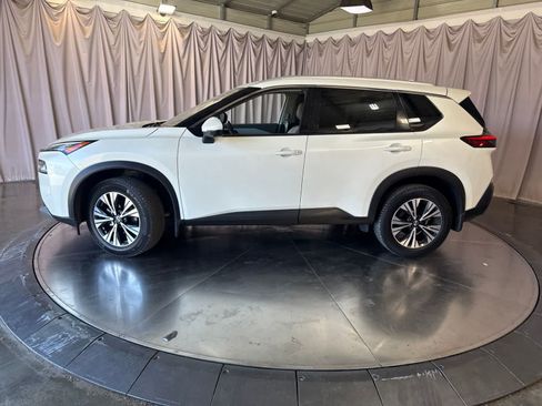 Used 2021 Nissan Rogue SV w/ Premium Package AWD/4WD image 8