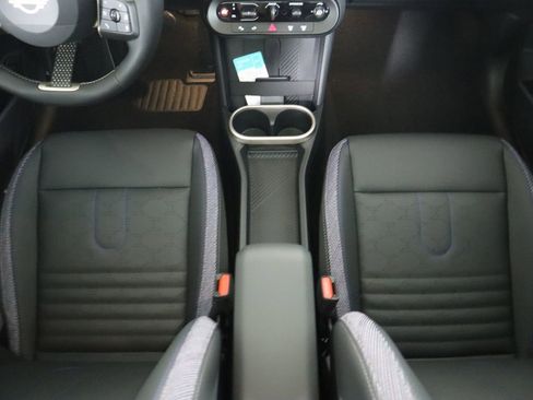 New 2026 MINI Cooper 4-Door Hardtop image 15