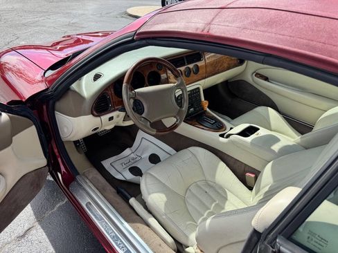 Used 1998 Jaguar XK8 Convertible image 6