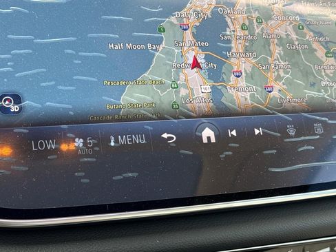 New 2026 Mercedes-Benz E 450 4MATIC Sedan image 25