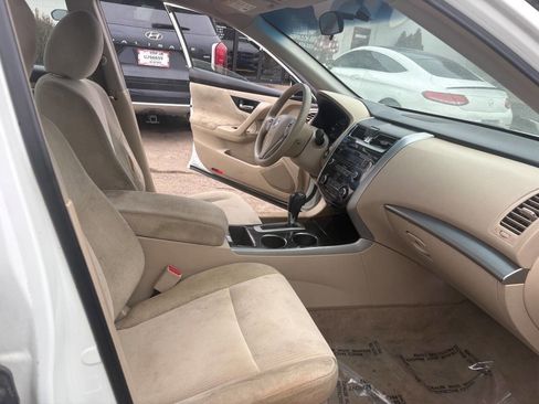 Used 2013 Nissan Altima 2.5 S image 11