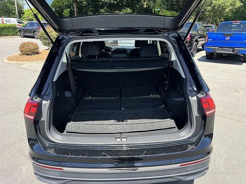 Used 2023 Volkswagen Tiguan SE FWD image 15