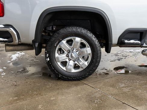 Used 2020 Chevrolet Silverado 3500 LTZ w/ LTZ Premium Package image 36