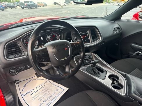 Used 2022 Dodge Challenger GT RWD image 15