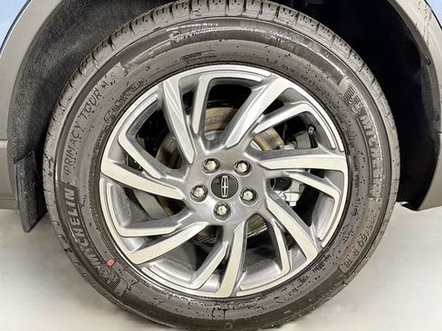 New 2026 Lincoln Corsair Premiere image 31