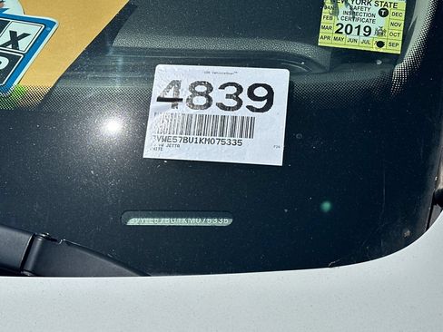 Used 2019 Volkswagen Jetta SEL FWD image 3