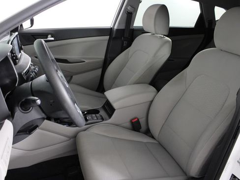 Used 2020 Hyundai Tucson Value FWD image 18