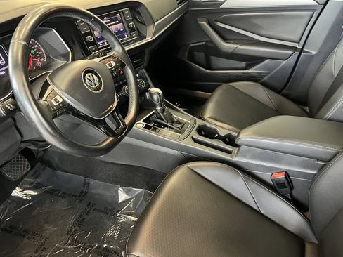 Used 2019 Volkswagen Jetta SE FWD image 9