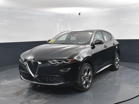 Used 2024 Alfa Romeo Tonale Ti image 4