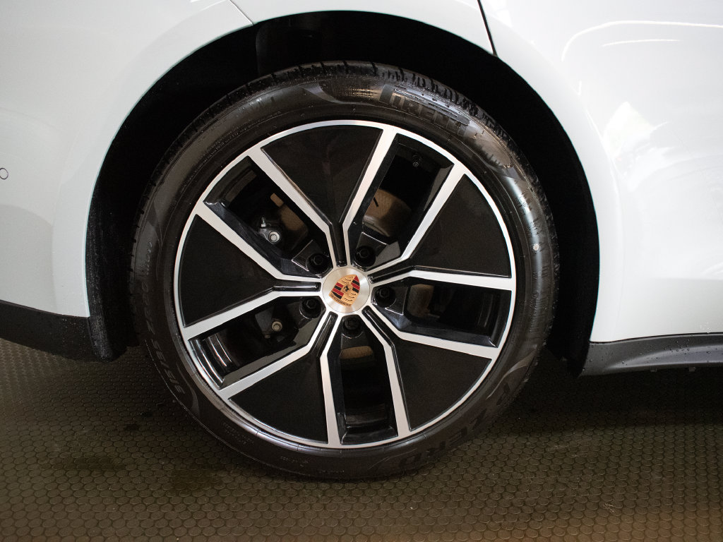 New 2026 Porsche Panamera image 16