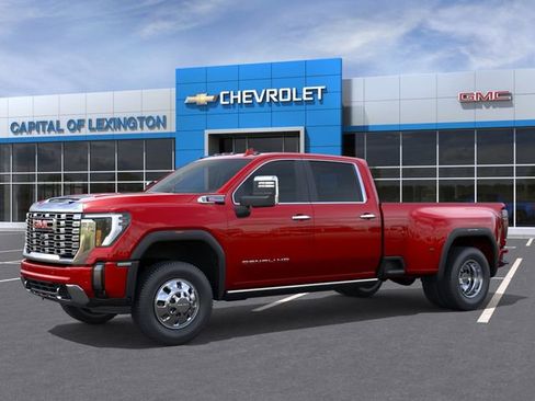 Used 2024 GMC Sierra 3500 Denali w/ Denali Reserve Package AWD/4WD image 2