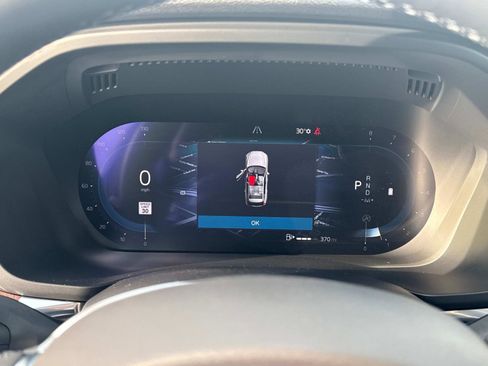 Certified 2023 Volvo XC60 B5 Plus w/ Climate Package image 28