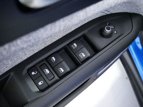 Used 2024 Jeep Compass Sport image 30