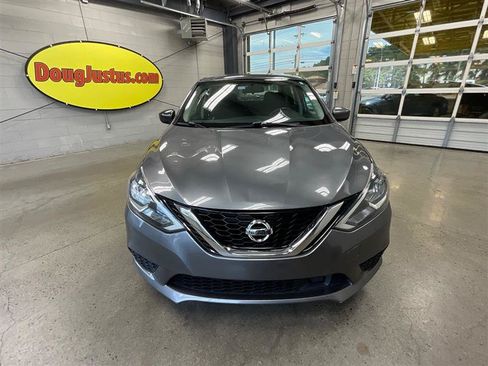 Used 2018 Nissan Sentra SV FWD image 8