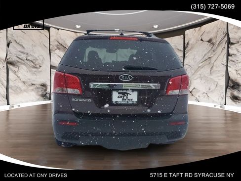 Used 2013 Kia Sorento LX w/ Convenience Pkg AWD/4WD image 6