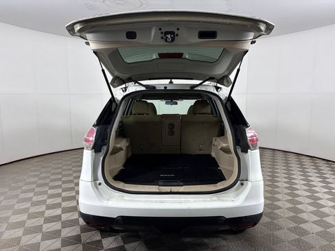 Used 2016 Nissan Rogue SV FWD image 11
