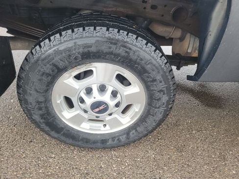 Used 2011 GMC Sierra 2500 SLE image 9