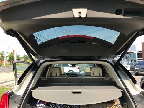 Used 2017 Cadillac XT5 Premium Luxury w/ Driver Assist Package AWD/4WD image 26