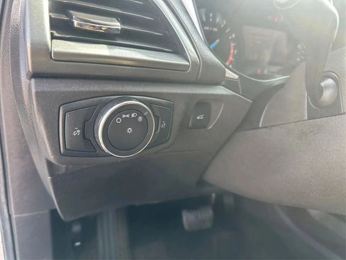Used 2014 Ford Fusion SE FWD image 18