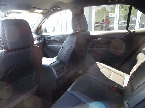 Certified 2023 Chevrolet Equinox RS w/ LPO, Floor Liner Package image 18