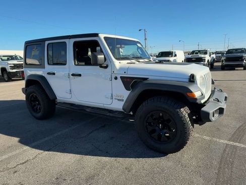 Used 2019 Jeep Wrangler Unlimited Sport S image 2
