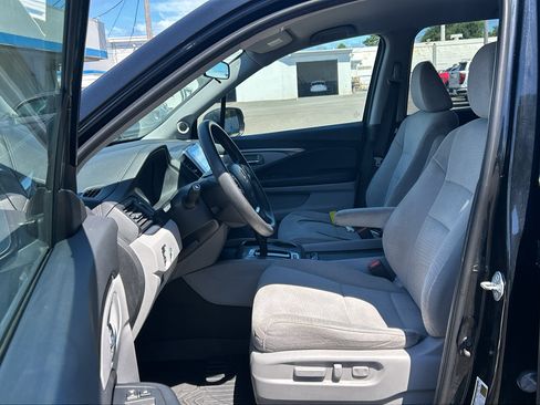 Used 2016 Honda Pilot EX image 11