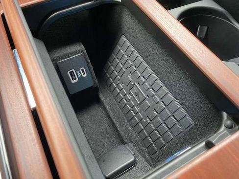 Used 2024 Lincoln Navigator Reserve image 35